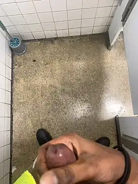 Snapshot of zeekBbc chatting on January 22, 2025, 6:52 pm zeekBbc online show from January 22, 2025, 6:52 pm