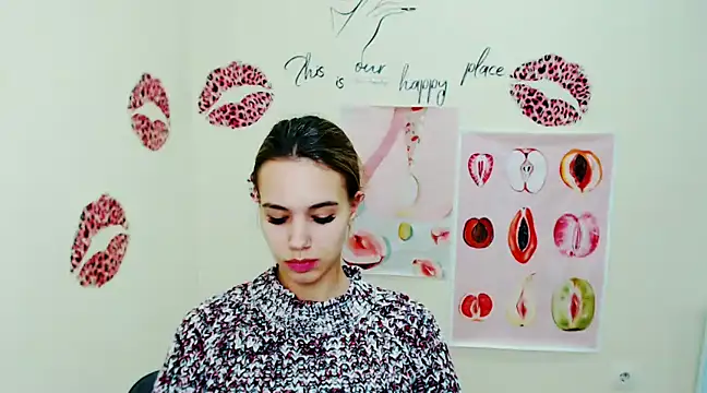 Snapshot of _StAcY chatting on December 9, 2024, 10:22 am  StAcY online show from December 9, 2024, 10:22 am