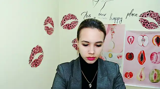 Snapshot of _StAcY chatting on December 12, 2024, 7:30 am  StAcY online show from December 12, 2024, 7:30 am