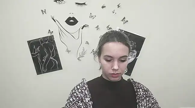 Snapshot of _StAcY chatting on December 15, 2024, 10:39 am  StAcY online show from December 15, 2024, 10:39 am