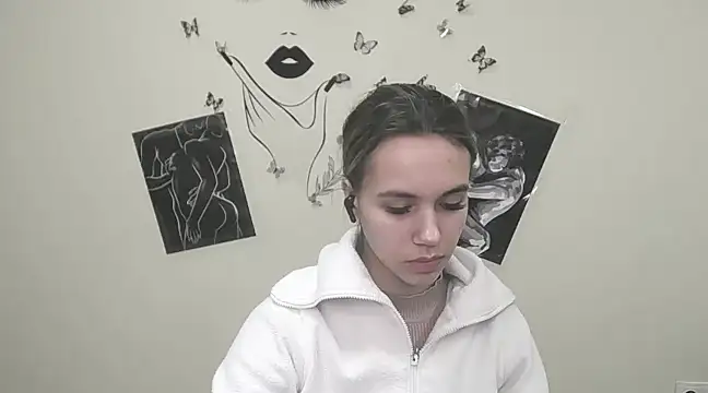 Snapshot of _StAcY chatting on December 22, 2024, 11:11 am  StAcY online show from December 22, 2024, 11:11 am