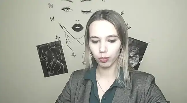 Snapshot of _StAcY chatting on December 23, 2024, 1:24 pm  StAcY online show from December 23, 2024, 1:24 pm