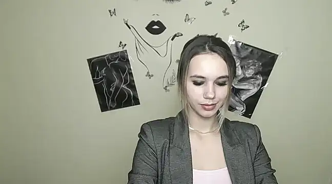 Snapshot of _StAcY chatting on February 3, 2025, 4:41 pm  StAcY online show from February 3, 2025, 4:41 pm