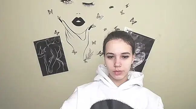 Snapshot of _StAcY chatting on March 11, 2025, 7:37 am  StAcY online show from March 11, 2025, 7:37 am