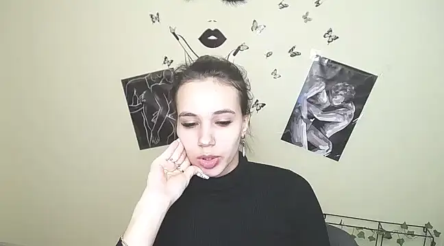 Snapshot of _StAcY chatting on March 22, 2025, 10:17 am  StAcY online show from March 22, 2025, 10:17 am