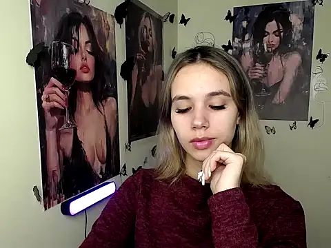 Snapshot of _StAcY chatting on October 1, 2025, 12:11 pm  StAcY online show from October 1, 2025, 12:11 pm