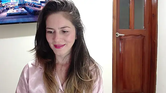 Snapshot of Hanny_24 chatting on February 21, 2026, 11:06 pm Hanny 24 online show from February 21, 2026, 11:06 pm