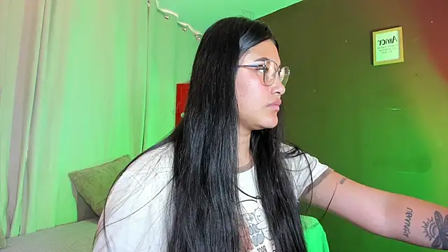 Little Ivy online show from February 24, 2026, 6:39 pm