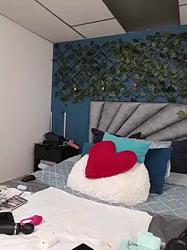 Grey Lorenz11 online show from February 27, 2026, 9:09 am