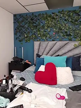 Grey Lorenz11 online show from March 5, 2026, 9:16 am