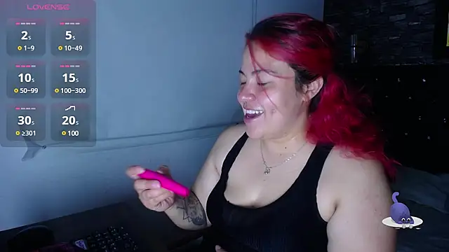 Bruja  Scarlata online show from March 22, 2025, 11:11 am