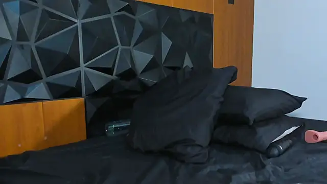Snapshot of Wendy_Marchall chatting on January 7, 2025, 10:19 pm Wendy Marchall online show from January 7, 2025, 10:19 pm