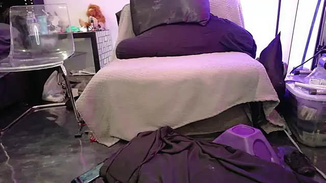 Midnightrose11 online show from November 21, 2025, 4:00 am