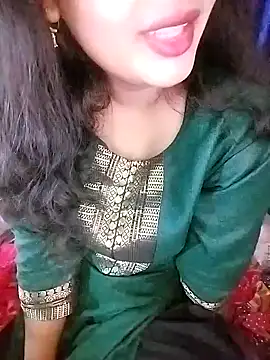 Snapshot of Miss-Siyaa chatting on December 2, 2024, 6:10 pm Miss-Siyaa online show from December 2, 2024, 6:10 pm