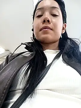 sophiaFoster4u online show from March 20, 2025, 11:16 am