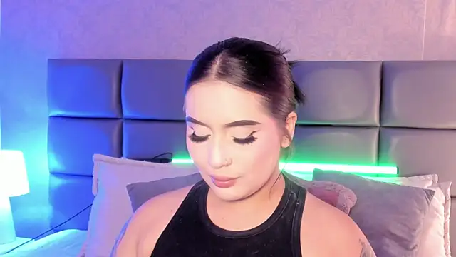 SpicySugar  online show from April 12, 2026, 8:03 pm