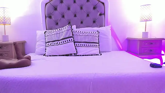 martina rivera  online show from March 17, 2026, 11:35 am