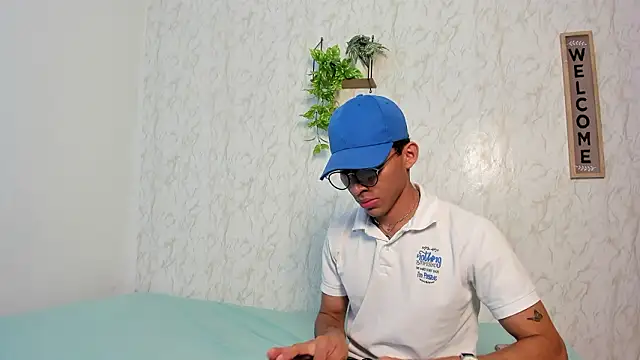 jony honey online show from March 5, 2026, 11:39 am