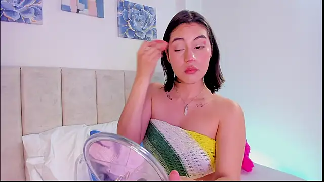 Snapshot of Nani_rosse chatting on December 9, 2024, 7:07 pm Nani rosse online show from December 9, 2024, 7:07 pm