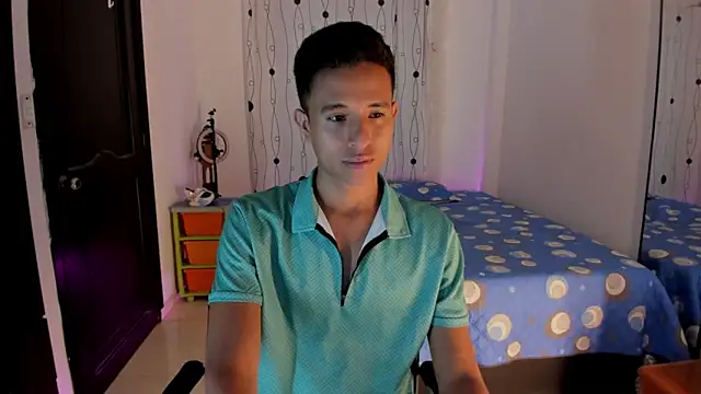 alessandro wizard online show from February 12, 2025, 9:54 pm