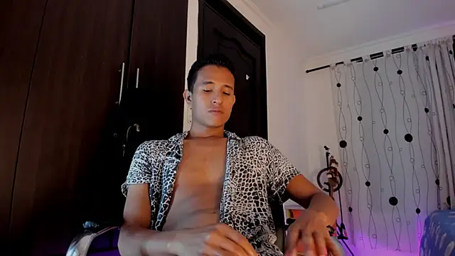 alessandro wizard online show from March 8, 2025, 1:39 am