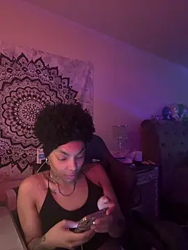 Snapshot of butterflybootyy chatting on December 10, 2024, 2:17 pm butterflybootyy online show from December 10, 2024, 2:17 pm