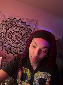 Snapshot of butterflybootyy chatting on December 17, 2024, 2:01 am butterflybootyy online show from December 17, 2024, 2:01 am