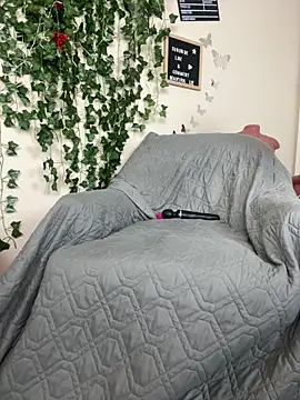 Snapshot of butterflybootyy chatting on February 11, 2025, 9:46 pm butterflybootyy online show from February 11, 2025, 9:46 pm