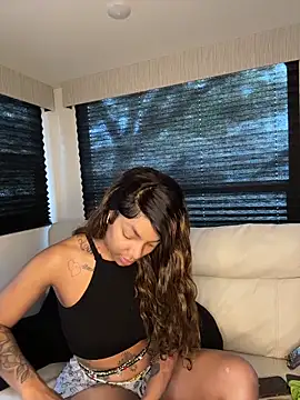 Snapshot of butterflybootyy chatting on September 23, 2025, 2:09 pm butterflybootyy online show from September 23, 2025, 2:09 pm