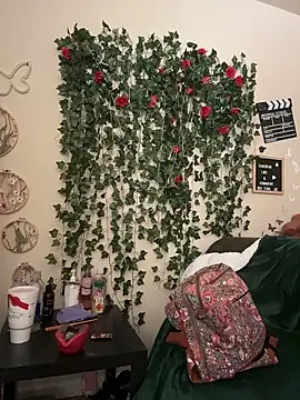 Snapshot of butterflybootyy chatting on November 7, 2025, 6:30 pm butterflybootyy online show from November 7, 2025, 6:30 pm