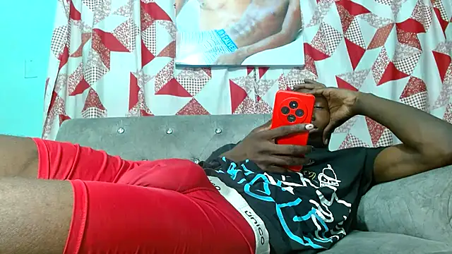 Snapshot of black30cmdick chatting on January 29, 2025, 8:18 am black30cmdick online show from January 29, 2025, 8:18 am