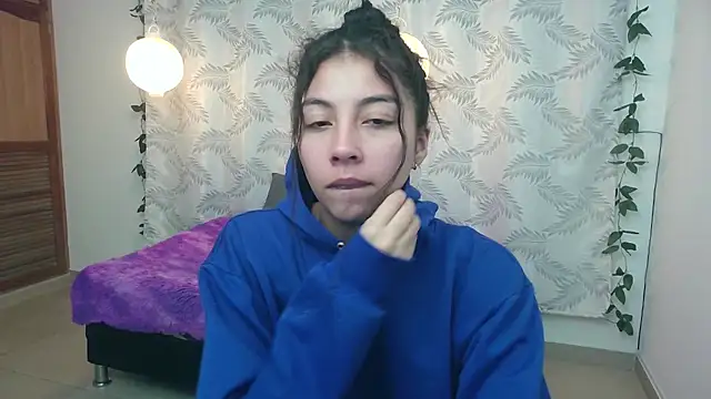 Mya paris online show from January 27, 2025, 7:03 am