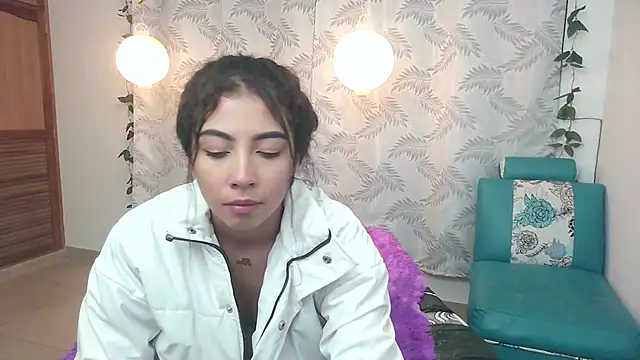 Mya paris online show from February 6, 2025, 7:24 am