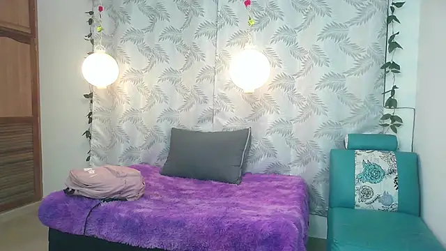 Mya paris online show from February 9, 2025, 3:00 am