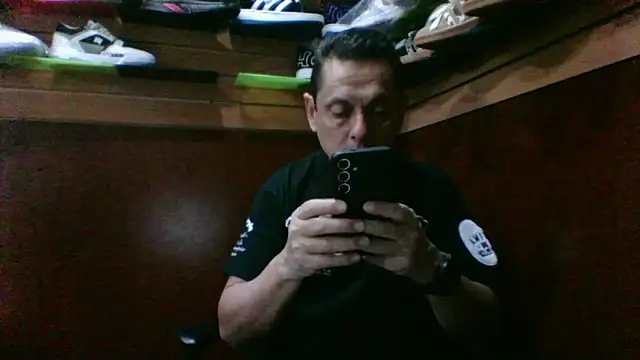 Snapshot of MarcusKelvin chatting on September 12, 2025, 1:55 pm MarcusKelvin online show from September 12, 2025, 1:55 pm