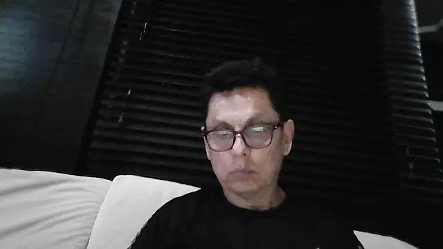 Snapshot of MarcusKelvin chatting on October 7, 2025, 12:19 am MarcusKelvin online show from October 7, 2025, 12:19 am