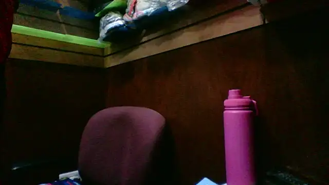 Snapshot of MarcusKelvin chatting on October 29, 2025, 1:46 pm MarcusKelvin online show from October 29, 2025, 1:46 pm