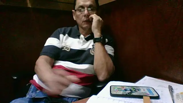 Snapshot of MarcusKelvin chatting on November 3, 2025, 2:40 pm MarcusKelvin online show from November 3, 2025, 2:40 pm