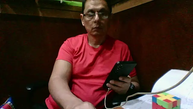 Snapshot of MarcusKelvin chatting on November 4, 2025, 3:55 pm MarcusKelvin online show from November 4, 2025, 3:55 pm