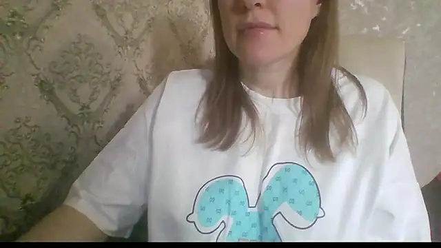 Sladkiegubki online show from February 24, 2026, 7:39 am