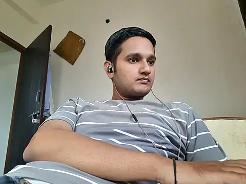 Jonrobinso online show from October 8, 2025, 4:21 am