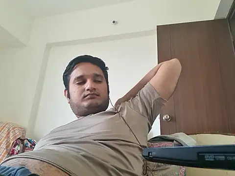 Snapshot of Jonrobinso chatting on May 30, 2026, 4:53 am Jonrobinso online show from May 30, 2026, 4:53 am