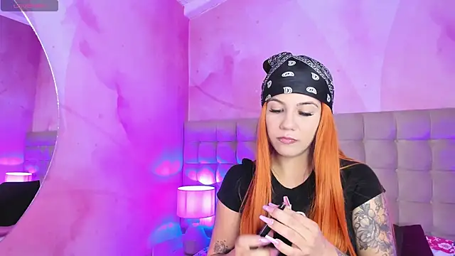 MelaniieRoux online show from February 2, 2025, 8:08 pm