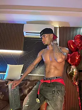 AaronCruz  online show from February 15, 2026, 1:20 pm