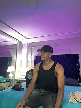 AaronCruz  online show from March 3, 2026, 10:59 pm