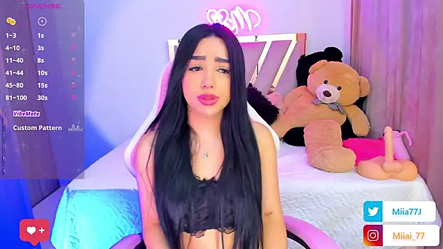 Snapshot of Miia77_ chatting on September 21, 2025, 4:14 am Miia77  online show from September 21, 2025, 4:14 am