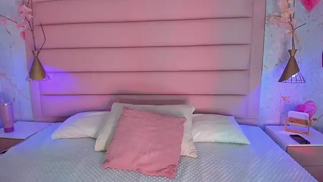 LottiCarter online show from June 1, 2026, 3:41 am