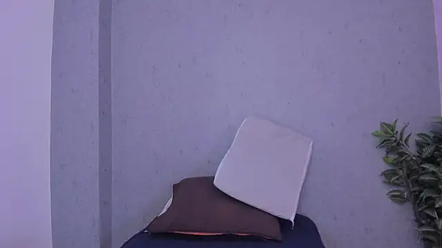 Tiffany mendez online show from April 8, 2026, 12:05 pm