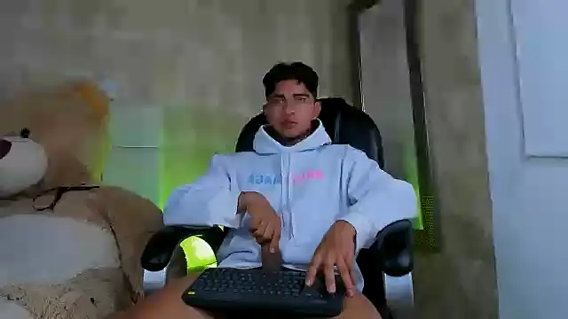 Muichiro tokito1 online show from December 23, 2024, 7:38 am