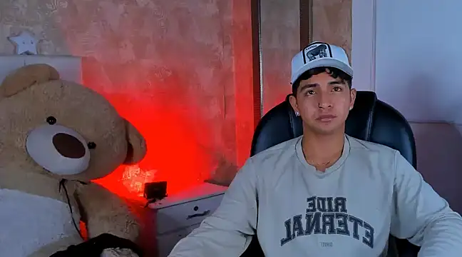 Muichiro tokito1 online show from January 3, 2025, 8:43 am